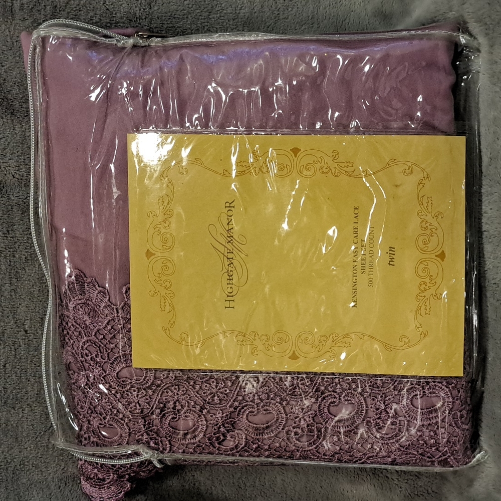 *0513 Highgate Manor Kensington Easy Care Lace Sheet Set *